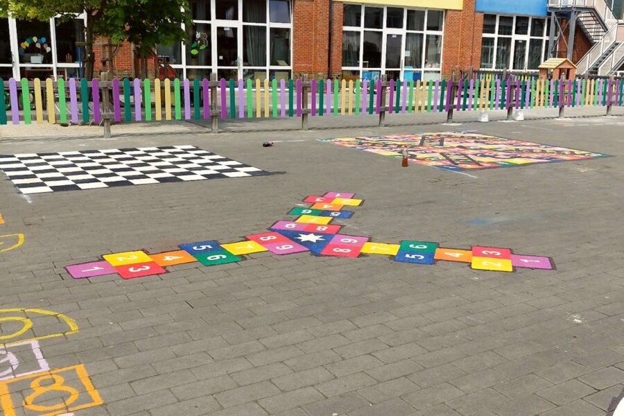 Aires de jeux thermocollées & cour de récréation