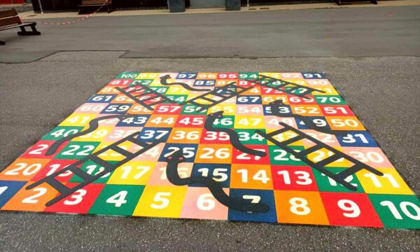 Jeux au sol et marquage pour malvoyants