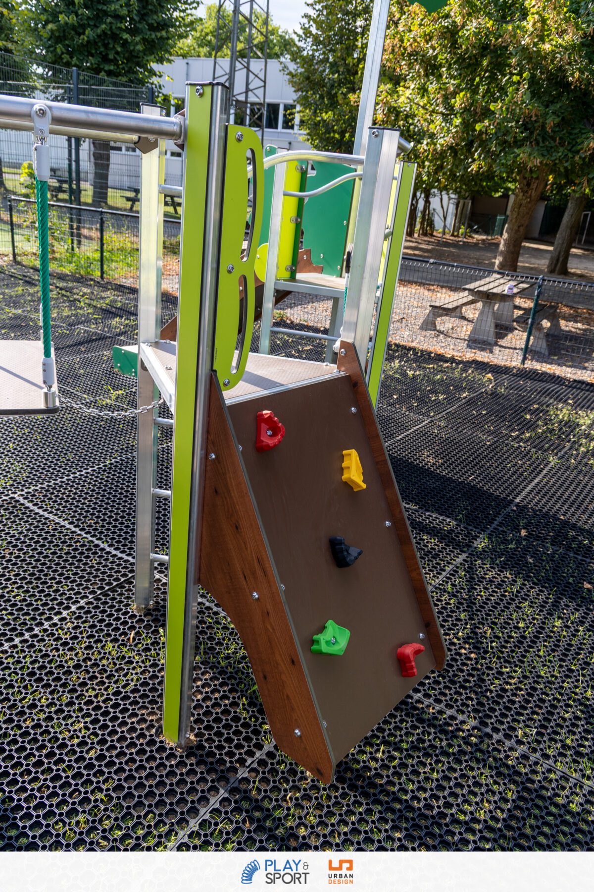 Modules de jeux à l'École Fondamentale du Sartay