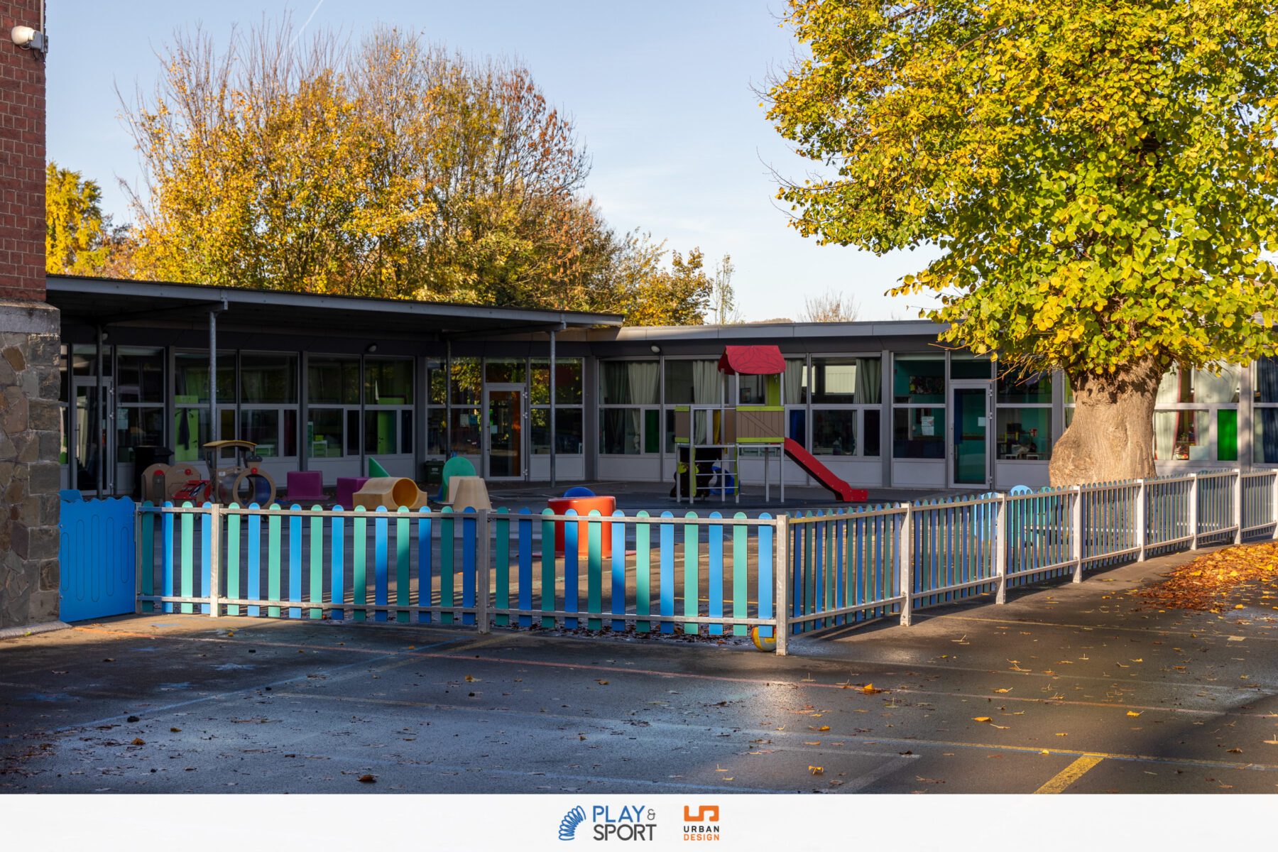Les enfants des écoles Saint-Amand-Saint-Pierre Fourier s'en donnent à coeur joie dans leurs nouvelles cours de récréation 17 Les enfants des écoles Saint-Amand-Saint-Pierre Fourier s'en donnent à coeur joie dans leurs nouvelles cours de récréation